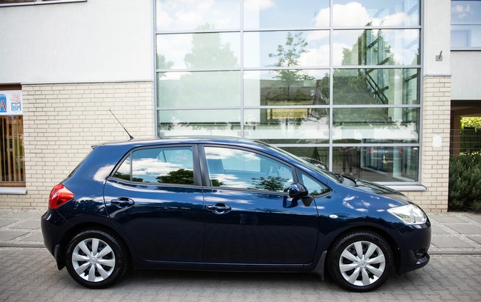 Toyota Auris cena 26900 przebieg: 162000, rok produkcji 2009 z Szczecin małe 781